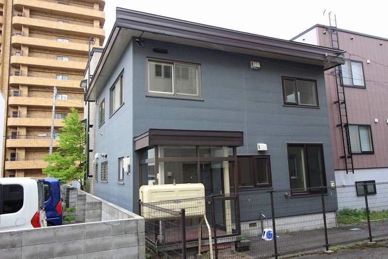 千代田町６丁目２－１一軒家