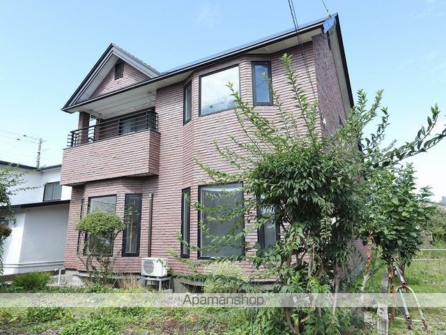 新中野町２丁目６－６借家