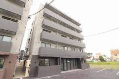 ＢＲＡＴＴＡＩＮ　ＣＯＲＴ（ブラッテンコート）の物件写真